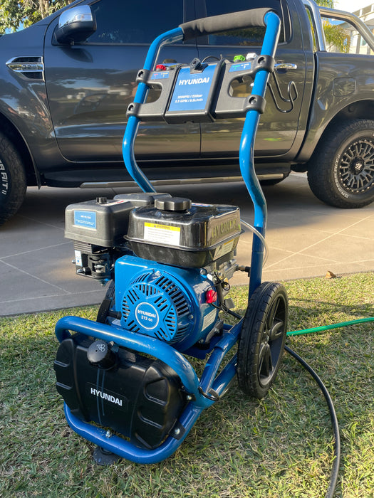 Hyundai 3500 PSI Petrol Pressure Washer – 212cc Engine, 3200W, 6m Hose, 24M Warranty (HY3200H)