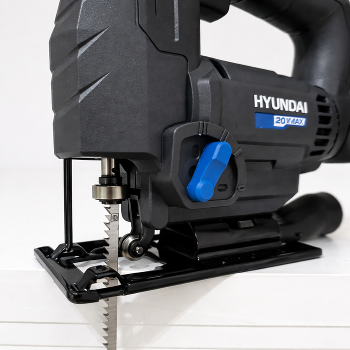 Hyundai 20V Cordless Jigsaw Kit – Battery & Fast Charger Included, 2500 SPM Power Saw, Cuts Wood Plastic & Steel, DIY Renovation Cutting Tool (JS20S-24/ B120-2/C202)