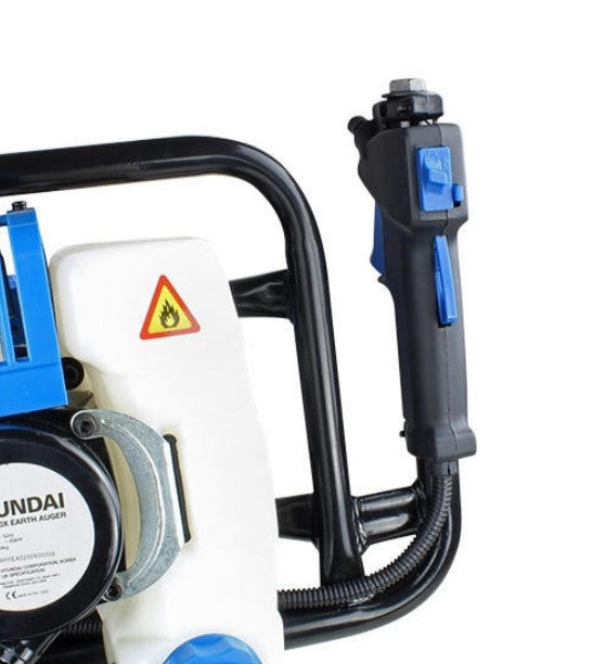 Hyundai 52cc Petrol Earth Auger – 3 Drill Bits, Anti-Vibration Handle, 2-Stroke Engine (HYEA5200X)
