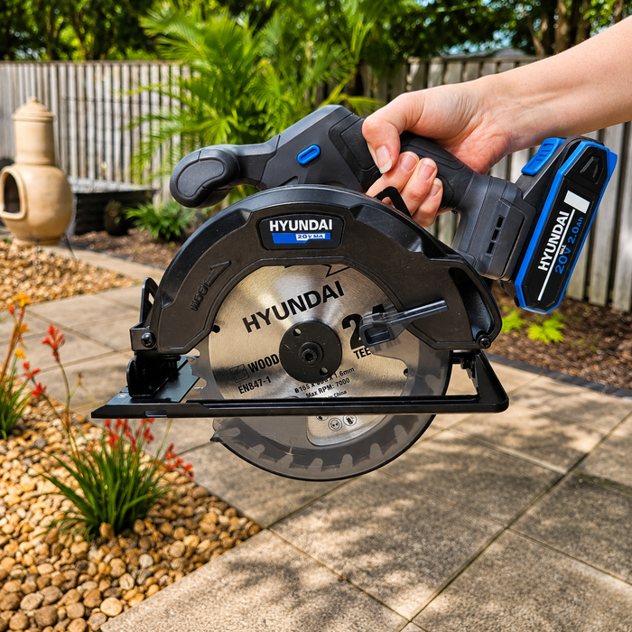 Hyundai 20V Cordless Circular Saw – 165mm Blade, Bevel Cuts, Dust Port – Skin Only