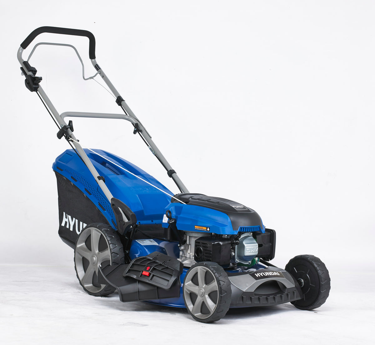 Hyundai lawn store mowers petrol